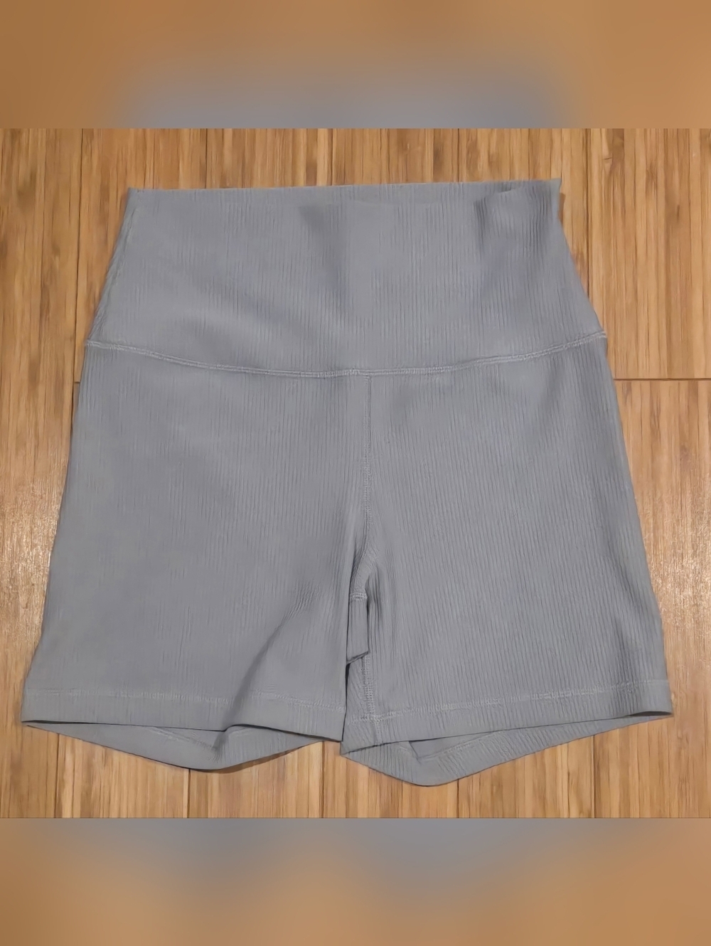 90 DegreeS High-Waist Ribbed Women’s Bike Shorts — Light Gray